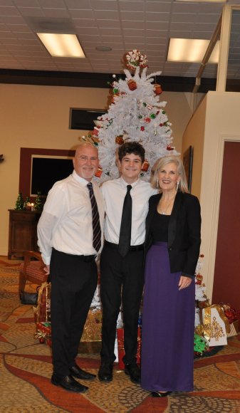 Papa, Luke, & Nana cropped